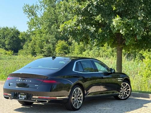 2023 Genesis G90 3.5T e-SC