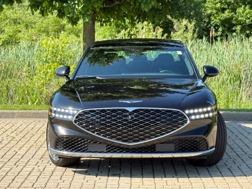 2023 Genesis G90 3.5T e-SC