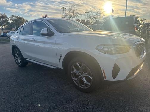 2024 BMW X4 xDrive30i