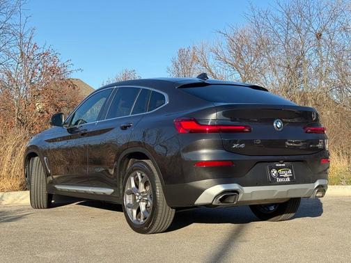 2023 BMW X4 xDrive30i