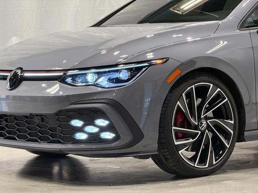 2024 Volkswagen Golf GTI 2.0T Autobahn