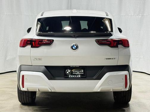 2025 BMW X2 xDrive28i