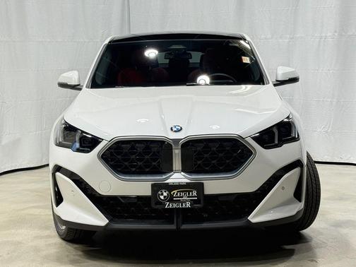 2025 BMW X2 xDrive28i
