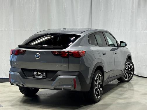 2025 BMW X2 xDrive28i