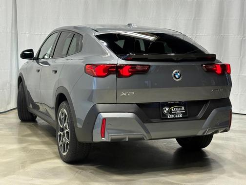2025 BMW X2 xDrive28i