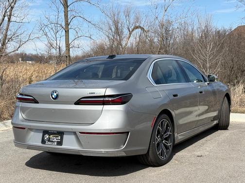 2025 BMW i7 xDrive60