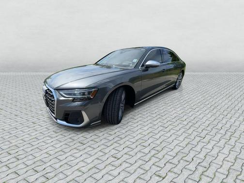 Daytona Gray Pearl Effect 2022 Audi S8 4.0T quattro