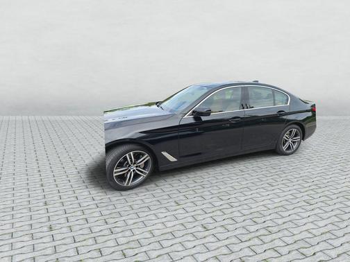 Black Sapphire Metallic 2022 BMW 530 i xDrive