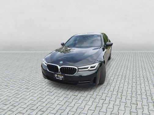 Black Sapphire Metallic 2022 BMW 530 i xDrive