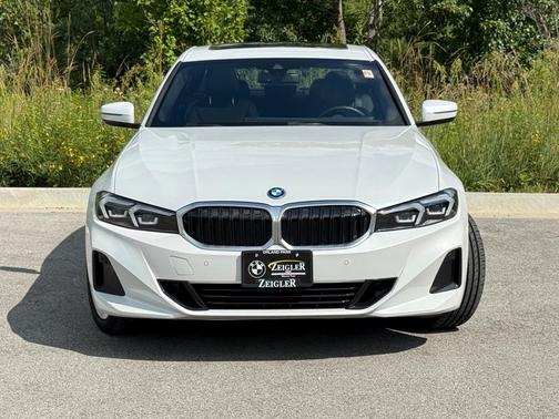 2024 BMW 330e xDrive