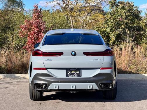 2026 BMW X6 xDrive40i