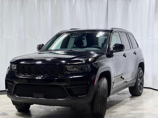 2024 Jeep Grand Cherokee Laredo