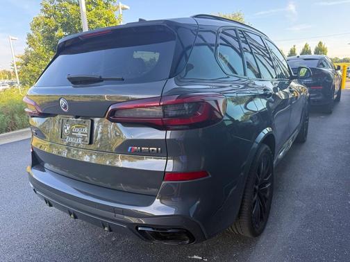 2023 BMW X5 M50i