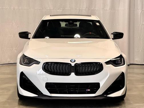 2026 BMW M240 i xDrive