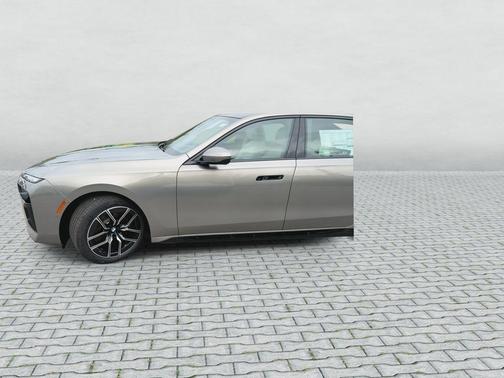 Gray Metallic 2026 BMW 760 760i xDrive