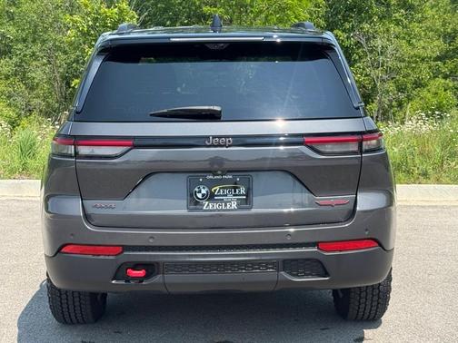 2022 Jeep Grand Cherokee Trailhawk