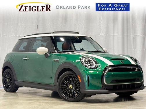 2024 MINI SE Hardtop Cooper