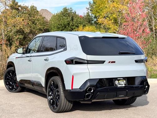 2026 BMW XM 