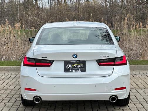 2024 BMW 330 i xDrive