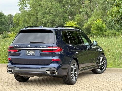 2026 BMW X7 xDrive40i
