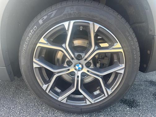 2021 BMW X1 sDrive28i