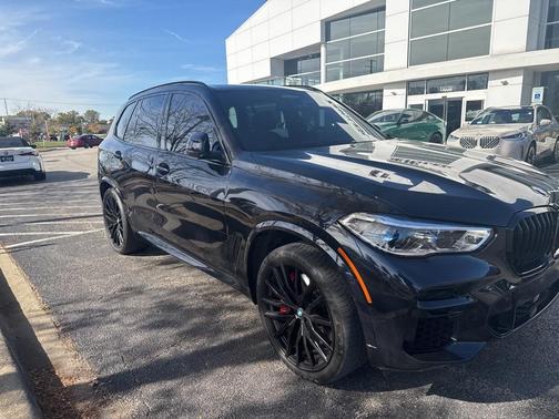 2022 BMW X5 M50i