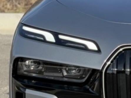 2025 BMW 740 i xDrive