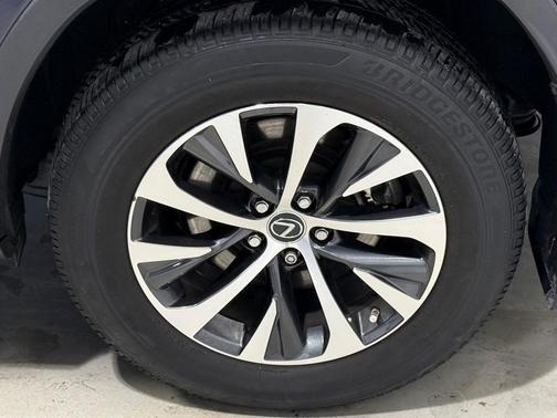 2022 Lexus RX 350L Base