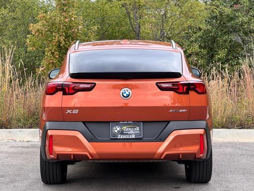 2025 BMW X2 xDrive28i