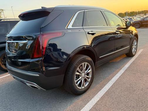 2021 Cadillac XT5 Premium Luxury