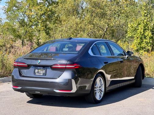 2024 BMW 540 i xDrive