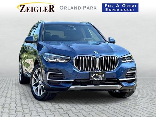 Phytonic Blue Metallic 2022 BMW X5 xDrive40i