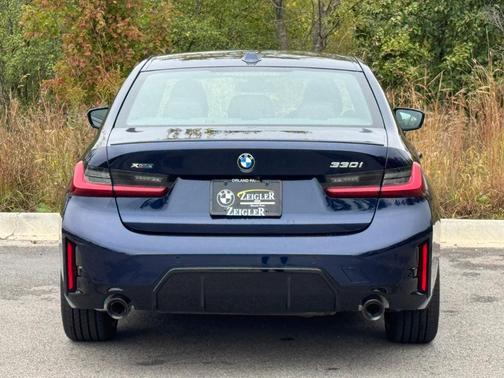 2025 BMW 330 i xDrive