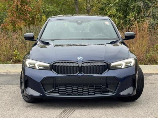 2025 BMW 330 i xDrive