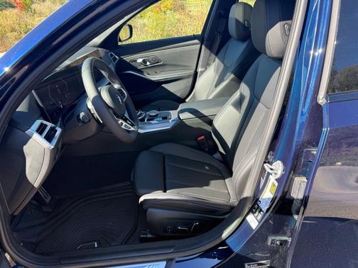 2025 BMW 330 i xDrive