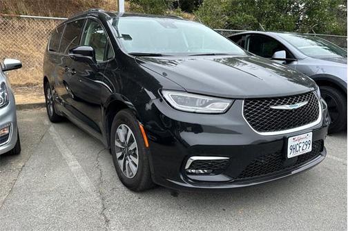 2021 Chrysler Pacifica Hybrid Touring L