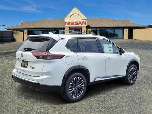 2025 Nissan Rogue Platinum