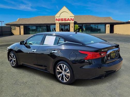 Black 2016 Nissan Maxima 3.5 Platinum