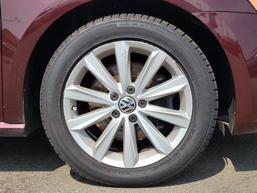 2012 Volkswagen Passat 2.5 SEL