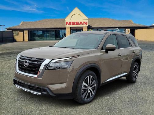 2025 Nissan Pathfinder Platinum