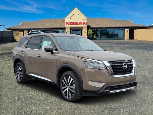 2025 Nissan Pathfinder Platinum
