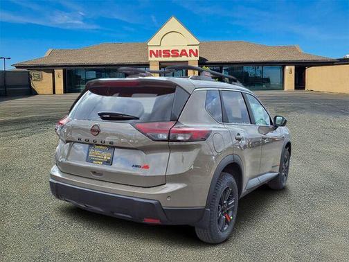 2025 Nissan Rogue Rock Creek
