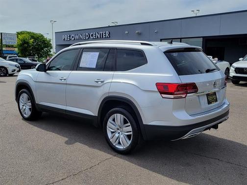 Reflex Silver Metallic 2019 Volkswagen Atlas 3.6L SE w/Technology