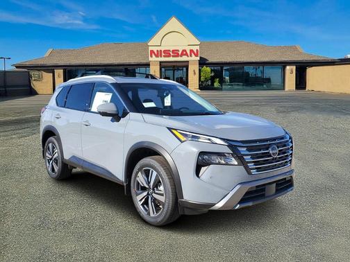 2025 Nissan Rogue SL