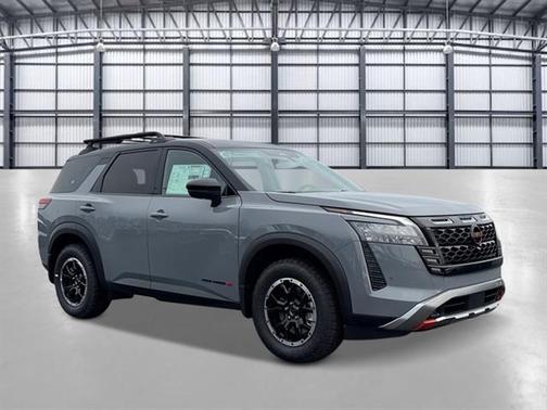 Boulder Gray Metallic 2026 Nissan Pathfinder Rock Creek