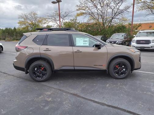 2025 Nissan Rogue Rock Creek