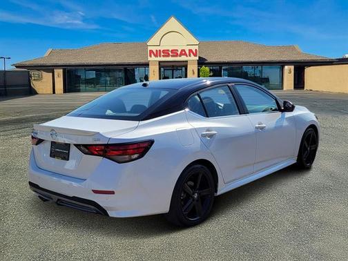 White 2023 Nissan Sentra SR
