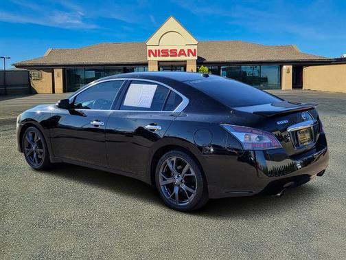 Super Black 2014 Nissan Maxima SV