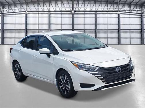 Aspen White 2025 Nissan Versa 1.6 SV