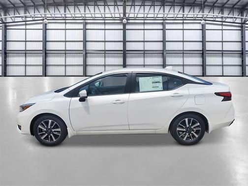 Aspen White 2025 Nissan Versa 1.6 SV